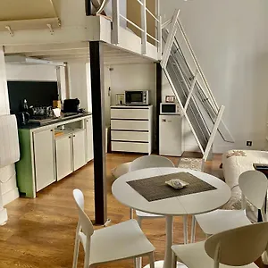 Mini Duplex 50m Du Vieux Port Апартаменты